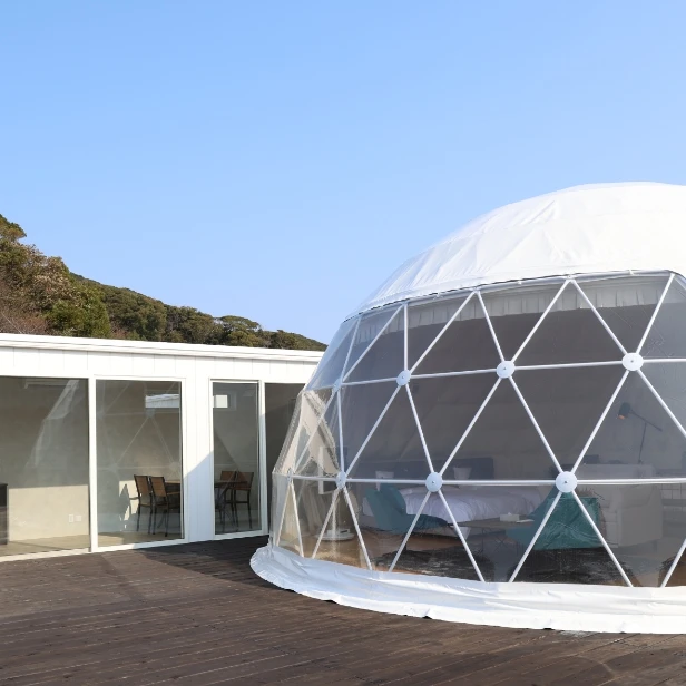 お食事はダイニングで